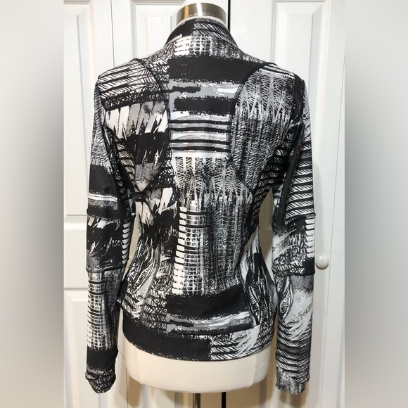 Layer 8 Performance Black & White Jacket Sz Large Workout Athletic Athleisure - Picture 7 of 10